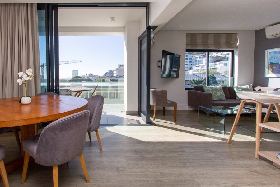 2 Bedroom Property for Sale in Sea Point Western Cape